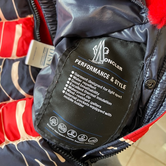 Moncler women down jacket. - Picture 4 of 6